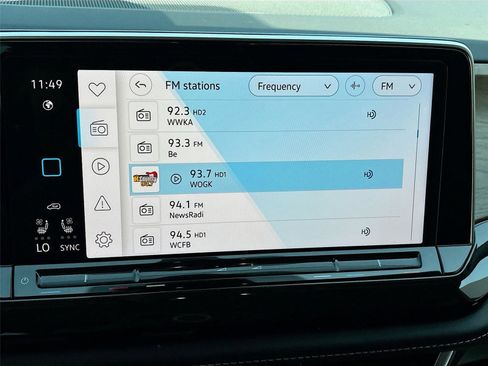 Used 2025 Volkswagen Atlas SE image 14