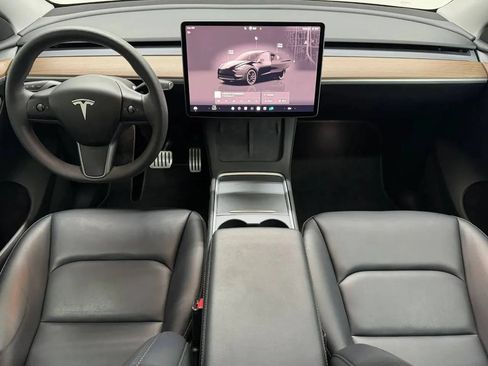Used 2023 Tesla Model Y Performance AWD/4WD image 2