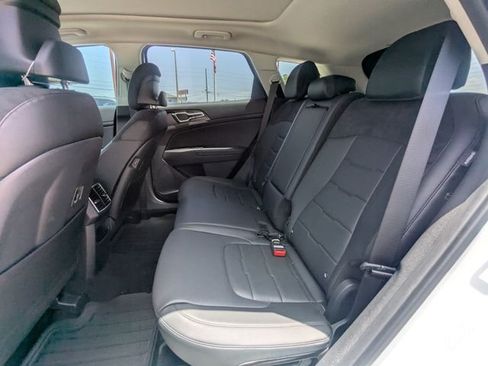 New 2026 Kia Sportage SX FWD image 16
