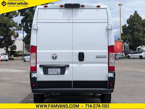 Used 2026 RAM ProMaster 2500 w/ Convenience Group FWD image 6