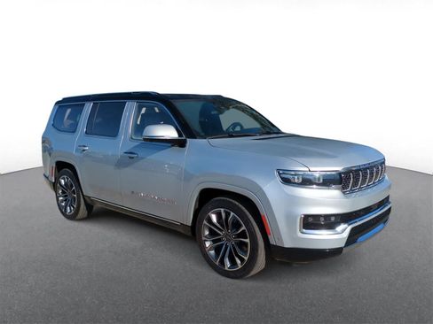 Used 2022 Jeep Grand Wagoneer Series III image 2