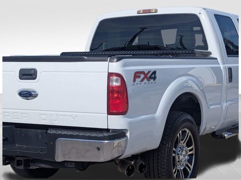 Used 2015 Ford F250 XLT w/ XLT Value Package image 7