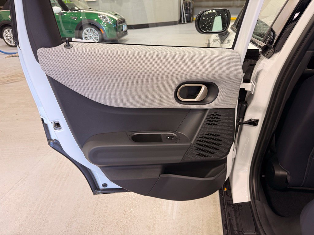 Used 2026 MINI Cooper 4-Door Hardtop FWD image 19