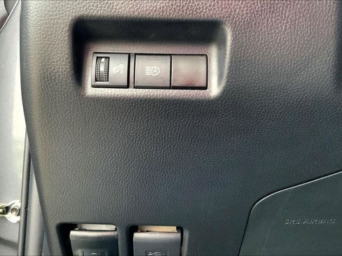 Used 2024 Toyota RAV4 XLE image 32