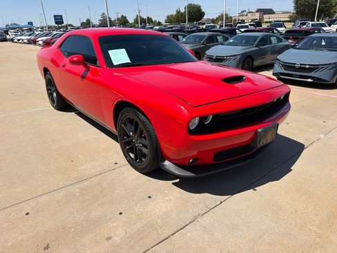 Used 2022 Dodge Challenger GT AWD/4WD image 7