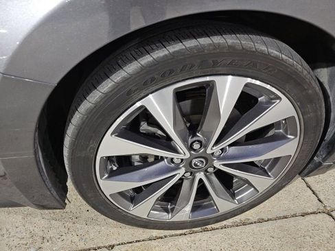 Used 2023 Nissan Maxima Platinum w/ Sport Mat Group image 5