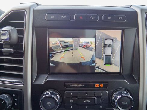 Used 2020 Ford F250 Lariat w/ Lariat Ultimate Package AWD/4WD image 32