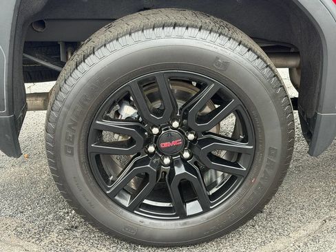 Certified 2023 GMC Sierra 1500 Elevation w/ Preferred Package AWD/4WD image 11