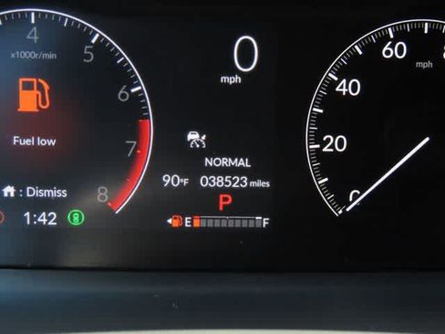 Used 2024 Honda Pilot TrailSport image 29