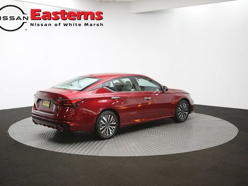 Used 2023 Nissan Altima 2.5 SV w/ SV Premium Package image 40