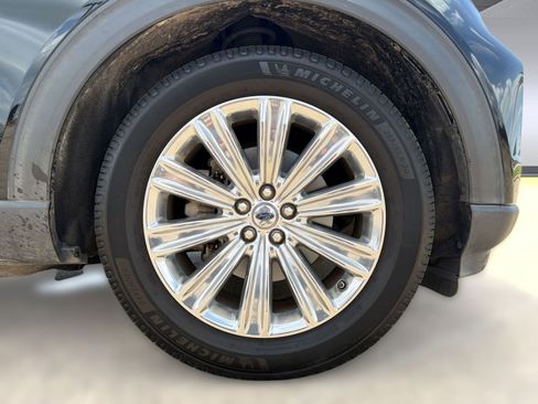 Used 2020 Ford Explorer Limited w/ Class III Trailer Tow Package RWD image 11