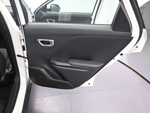 New 2026 Kia K4 FWD image 19