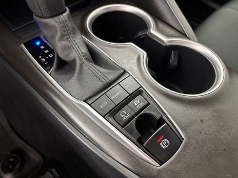 Used 2023 Toyota Camry LE FWD image 40