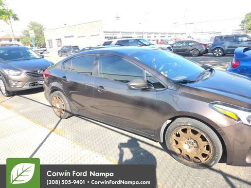 Used 2017 Kia Forte LX w/ LX Popular Package FWD image 6