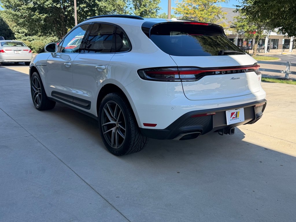 Used 2023 Porsche Macan AWD/4WD image 6