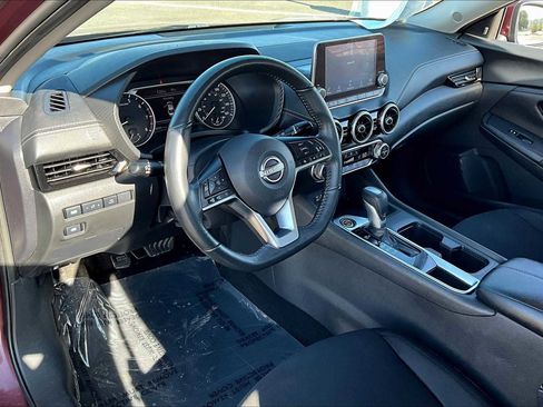 Used 2024 Nissan Sentra SV w/ All-Weather Package image 17