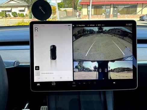 Used 2021 Tesla Model Y Performance AWD/4WD image 13
