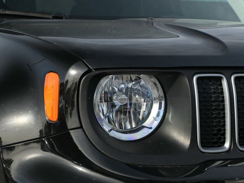 Used 2023 Jeep Renegade Latitude image 26