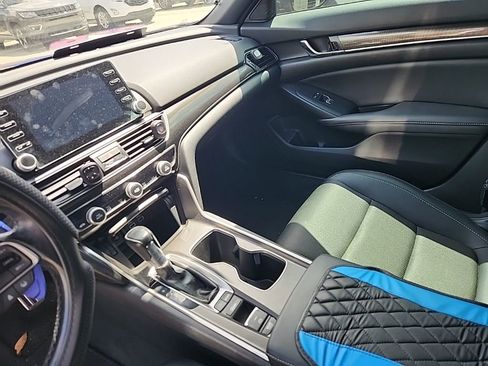 Used 2021 Honda Accord Sport image 5