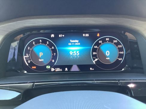 New 2025 Volkswagen Atlas SE FWD image 20