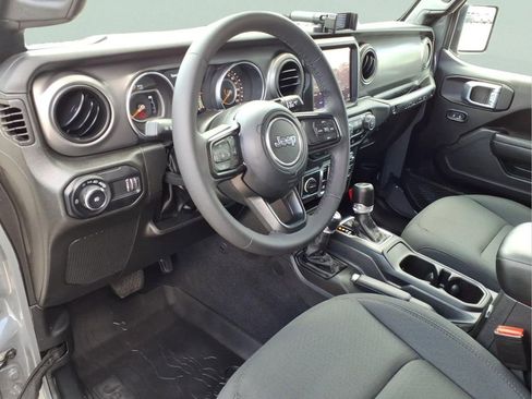 Used 2023 Jeep Wrangler Sport AWD/4WD image 16
