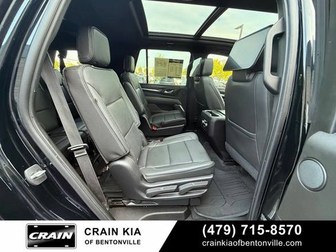 Used 2021 GMC Yukon Denali w/ Denali Premium Package AWD/4WD image 32