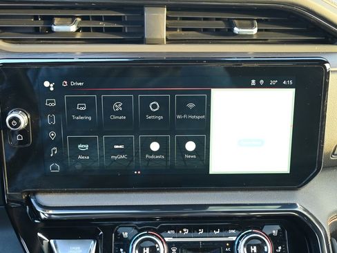 Used 2022 GMC Sierra 1500 AT4 w/ AT4 Premium Package image 26