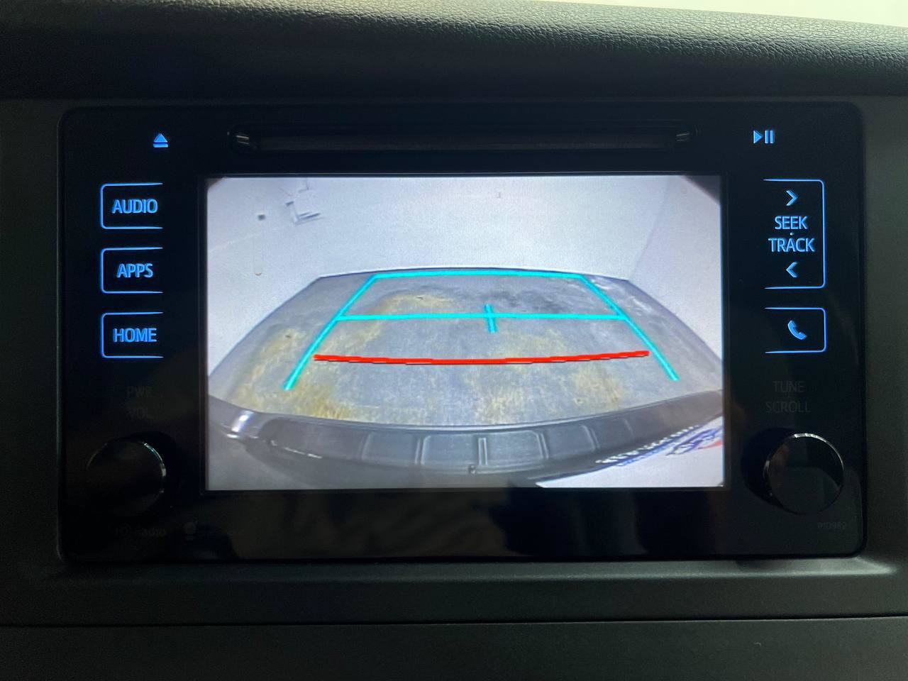 Used 2015 Toyota Sienna LE FWD image 20