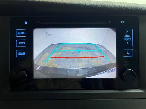 Used 2015 Toyota Sienna LE FWD image 20