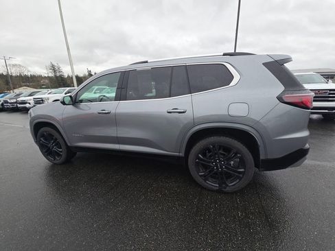 Used 2024 GMC Acadia Denali image 6