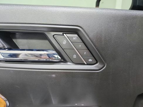 Used 2025 GMC Canyon Denali AWD/4WD image 21