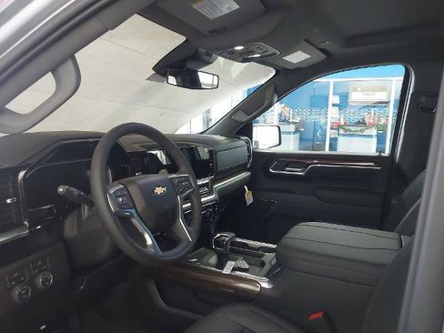 New 2026 Chevrolet Silverado 1500 LT w/ All Star Edition Plus image 2