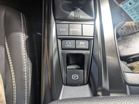 Used 2026 Toyota Camry SE w/ Convenience Package FWD image 34