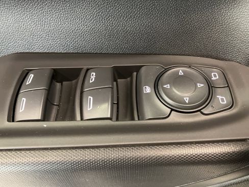 Used 2021 Chevrolet Silverado 1500 W/T image 12