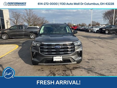 Used 2025 Ford Explorer Active w/ Active Comfort Package image 9