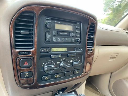 Used 1998 Toyota Land Cruiser image 18