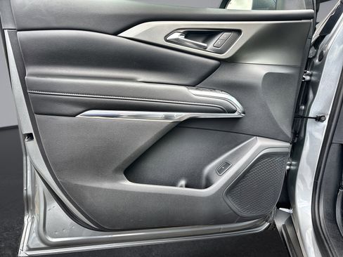 New 2026 Chevrolet Traverse LT w/ Midnight/Sport Edition AWD/4WD image 22