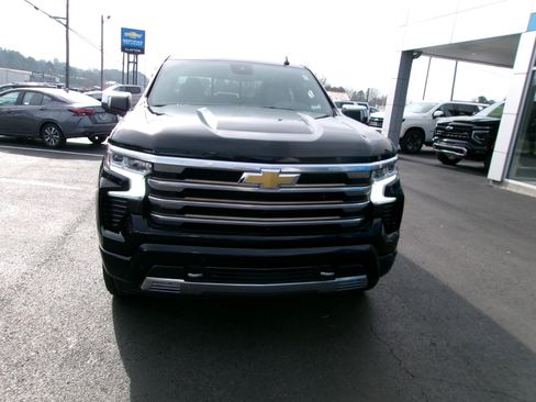 Certified 2022 Chevrolet Silverado 1500 High Country w/ High Country Premium Package image 11