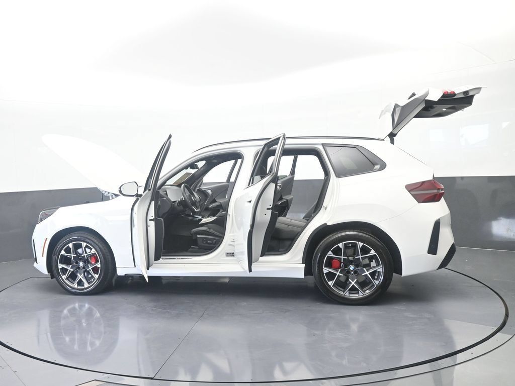 Used 2026 BMW X3 xDrive30i w/ M Sport Package AWD/4WD image 74