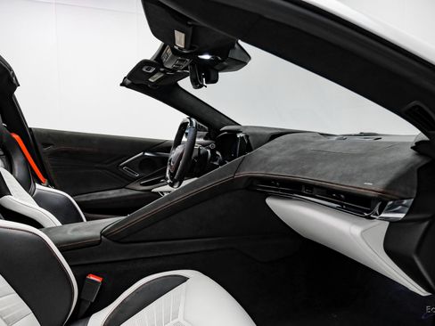 Used 2023 Chevrolet Corvette Z06 w/ Z07 Performance Package image 64