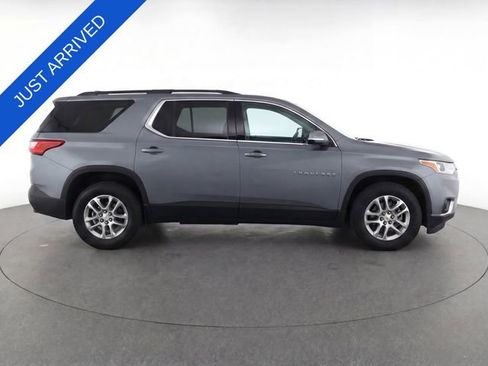 Used 2021 Chevrolet Traverse LT AWD/4WD image 2