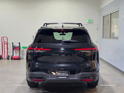 New 2026 INFINITI QX60 Sport image 5