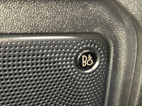 Used 2020 Ford Escape Titanium image 38