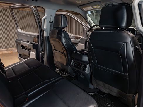 Used 2023 Ford F350 Lariat w/ Lariat Ultimate Package AWD/4WD image 25