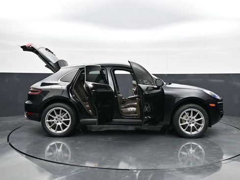 Used 2018 Porsche Macan S AWD/4WD image 34