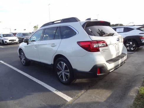 Used 2019 Subaru Outback 2.5i Limited AWD/4WD image 8