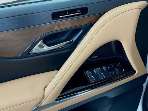 New 2026 Lexus LX 700h Luxury image 20