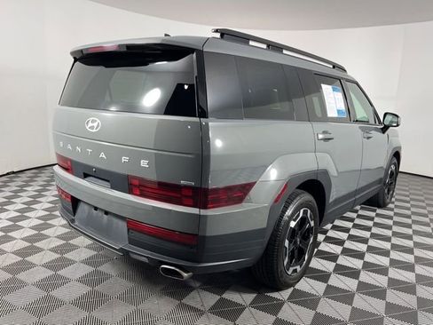 Used 2024 Hyundai Santa Fe SEL image 11
