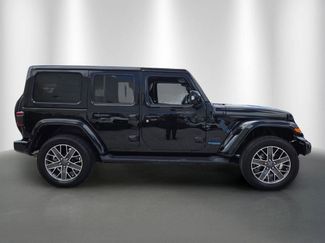 Used 2022 Jeep Wrangler Unlimited Sahara AWD/4WD video 2