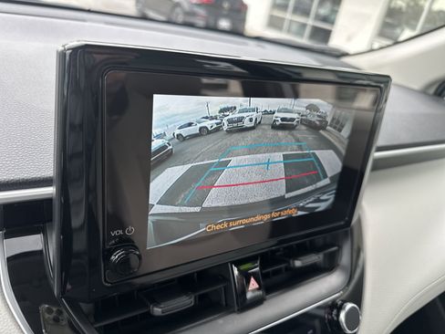 Used 2026 Toyota Corolla Cross L image 20